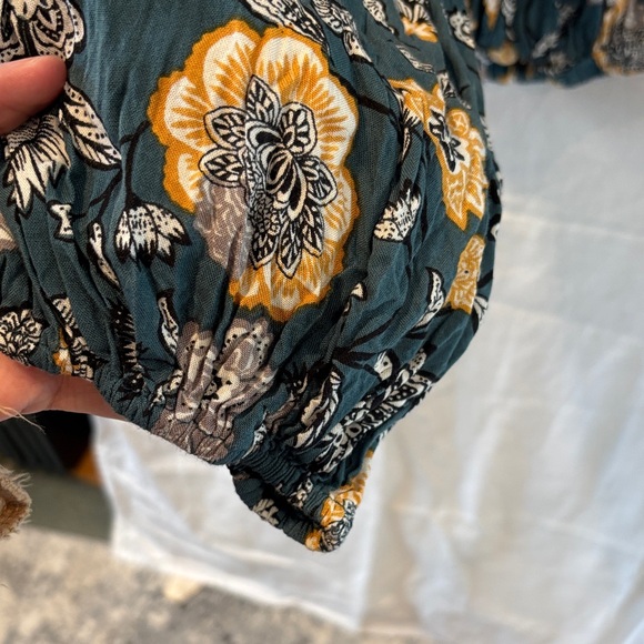 Mexicali Blues Floral Blouse - Green and Yellow - Picture 4 of 4